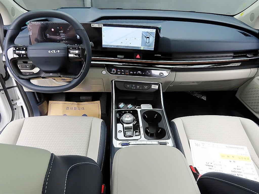 KIA Carnival - Vista 7