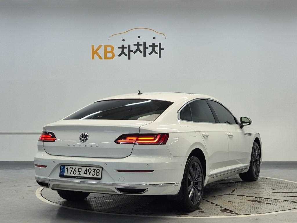 Volkswagen Arteon - Vista 3
