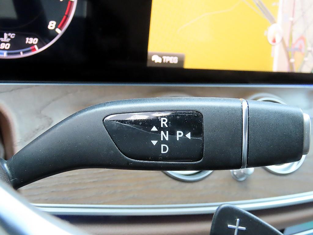 Mercedes Benz E class - Vista 11