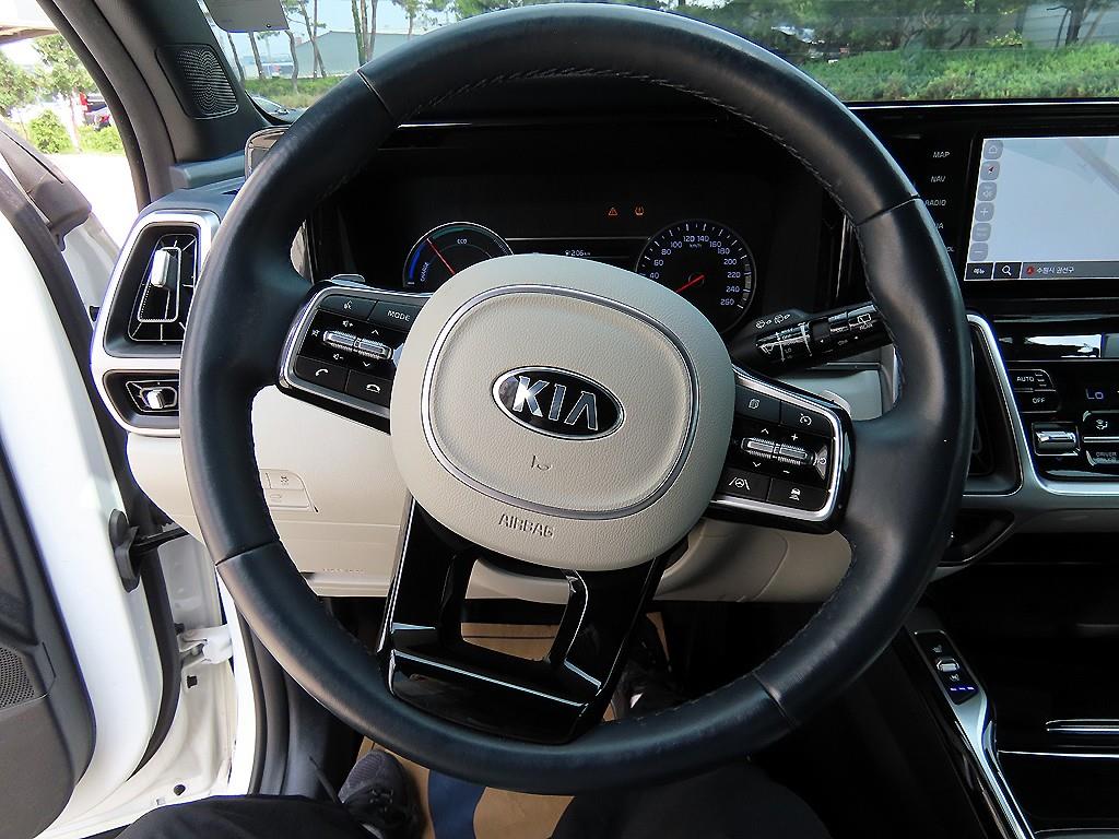 KIA Sorento - Vista 8