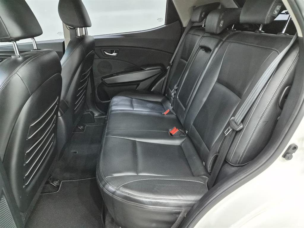 Ssangyong Tivoli - Vista 7
