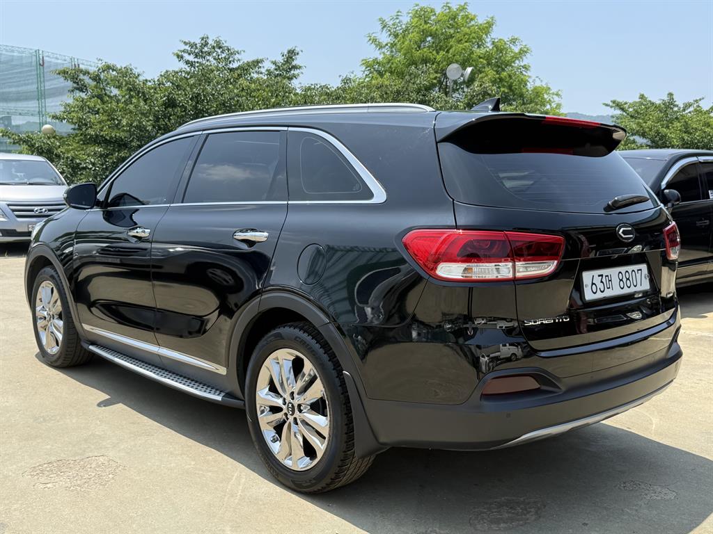 KIA Sorento - Vista 4