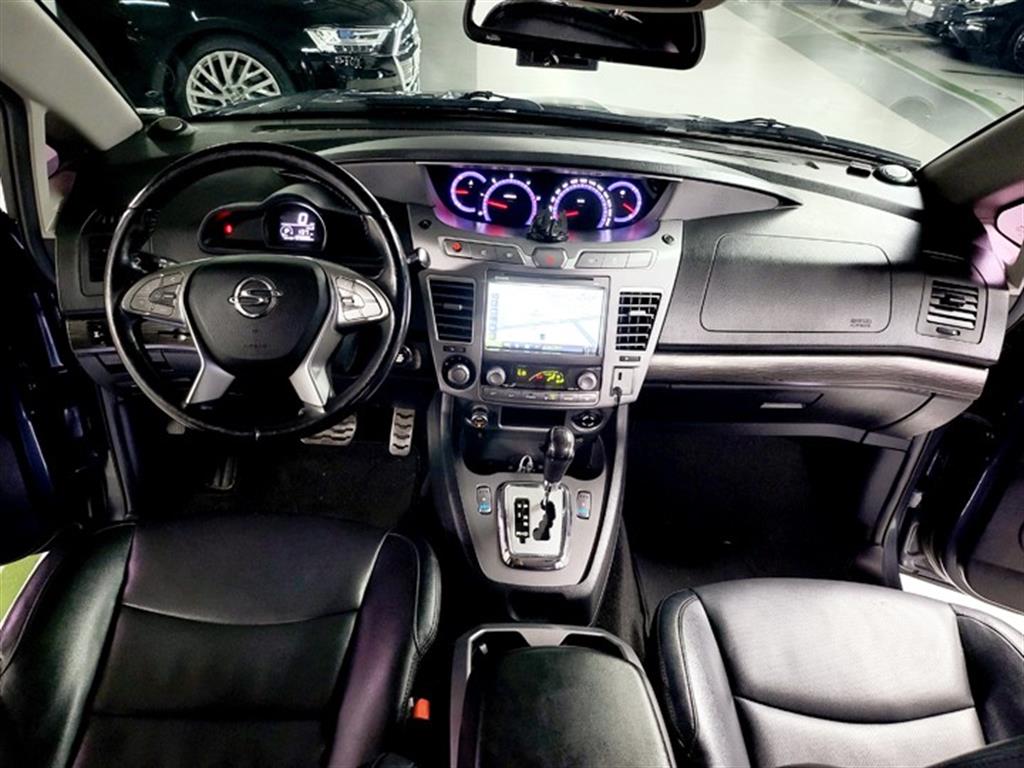 Ssangyong Korando - Vista 9