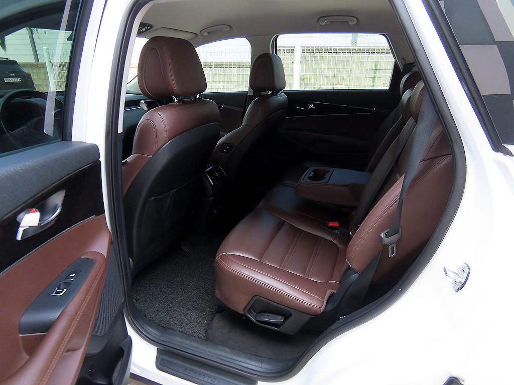 KIA Sorento - Vista 6