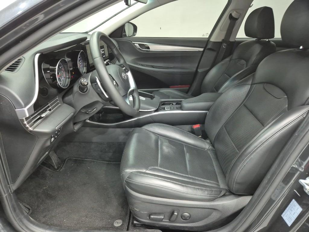 HYUNDAI Grandeur - Vista 10