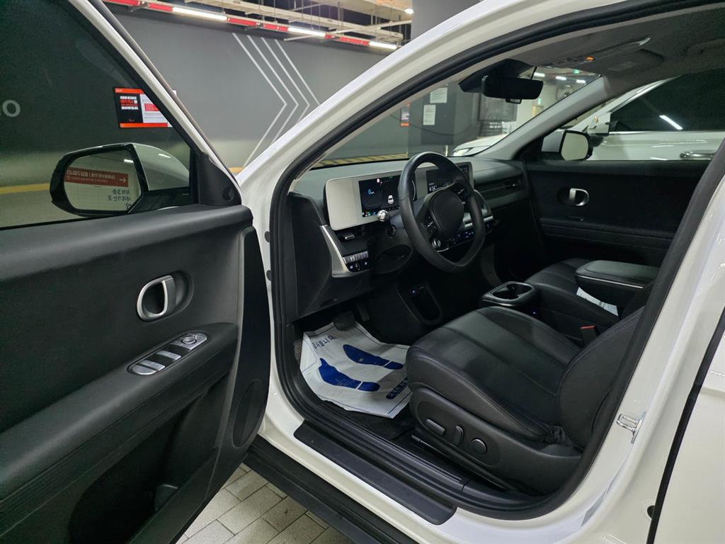 HYUNDAI Ioniq 5 - Vista 9