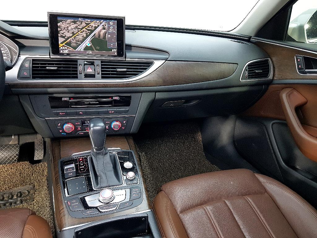 Audi A6 - Vista 10