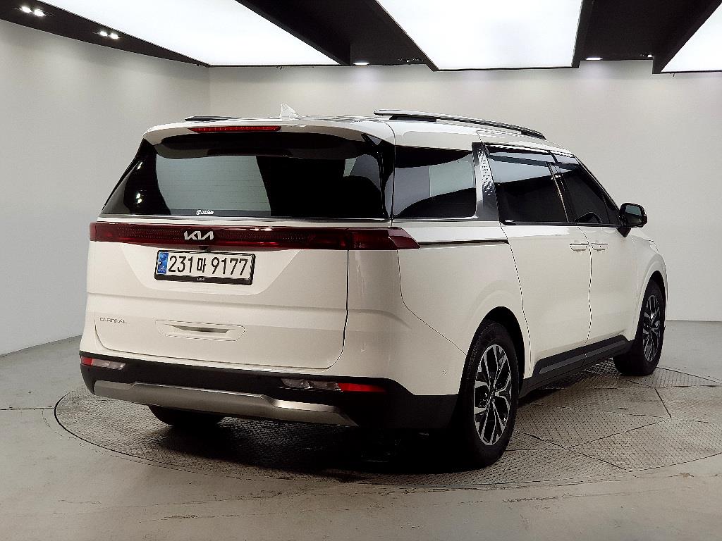 KIA Carnival - Vista 4