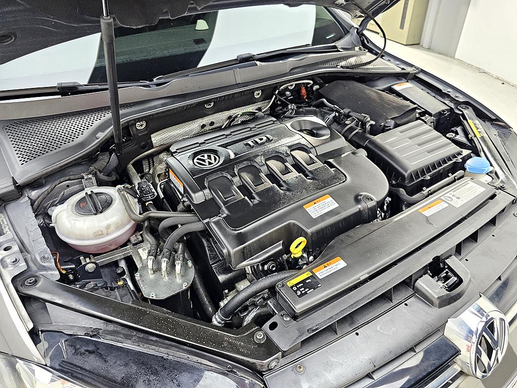 Volkswagen Golf - Vista 6