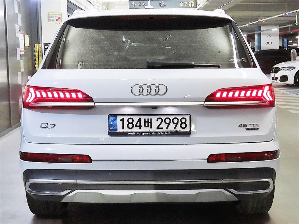 Audi Q7 - Vista 5