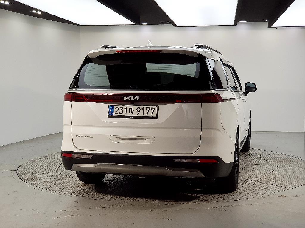 KIA Carnival - Vista 3