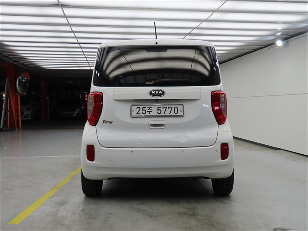 KIA Ray - Vista 3