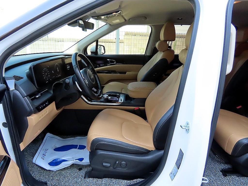 KIA Carnival - Vista 5