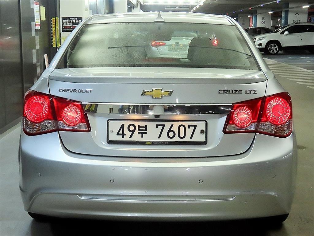 Chevrolet Cruise - Vista 5