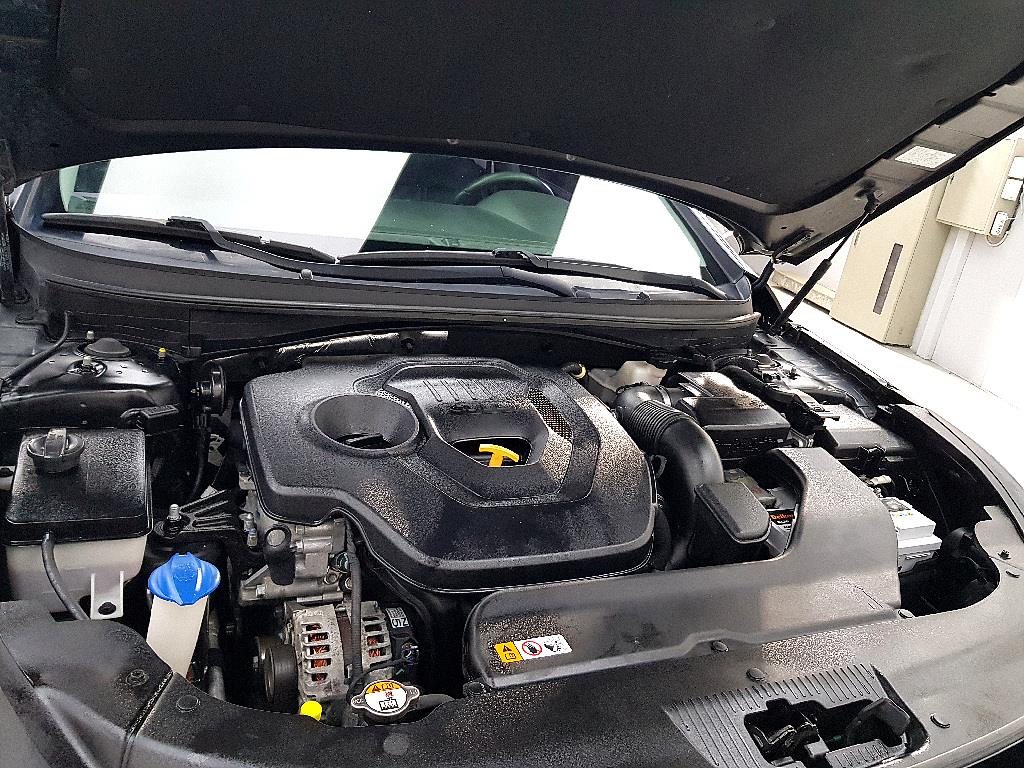 HYUNDAI Sonata - Vista 6