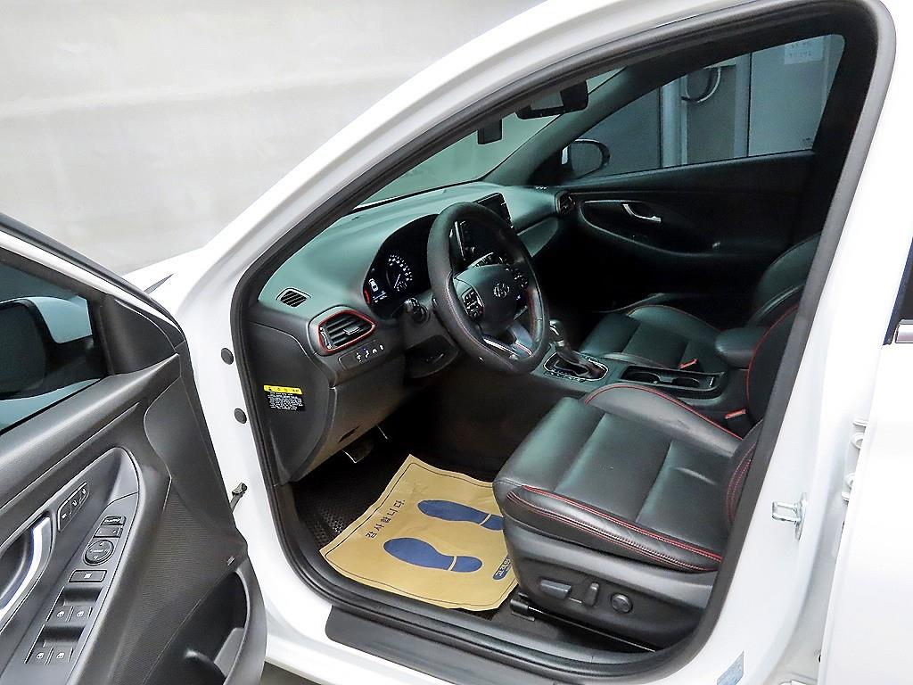 HYUNDAI i30 - Vista 5