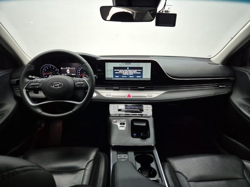 HYUNDAI Grandeur - Vista 6