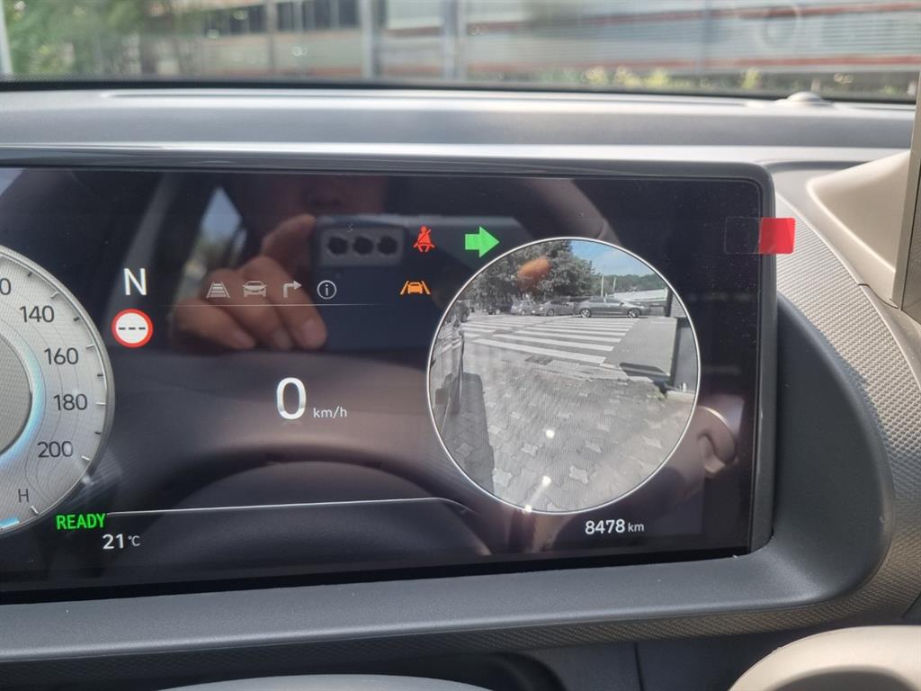HYUNDAI Casper - Vista 10