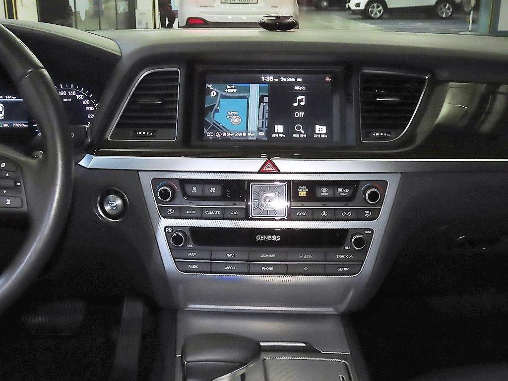 Genesis G80 - Vista 11