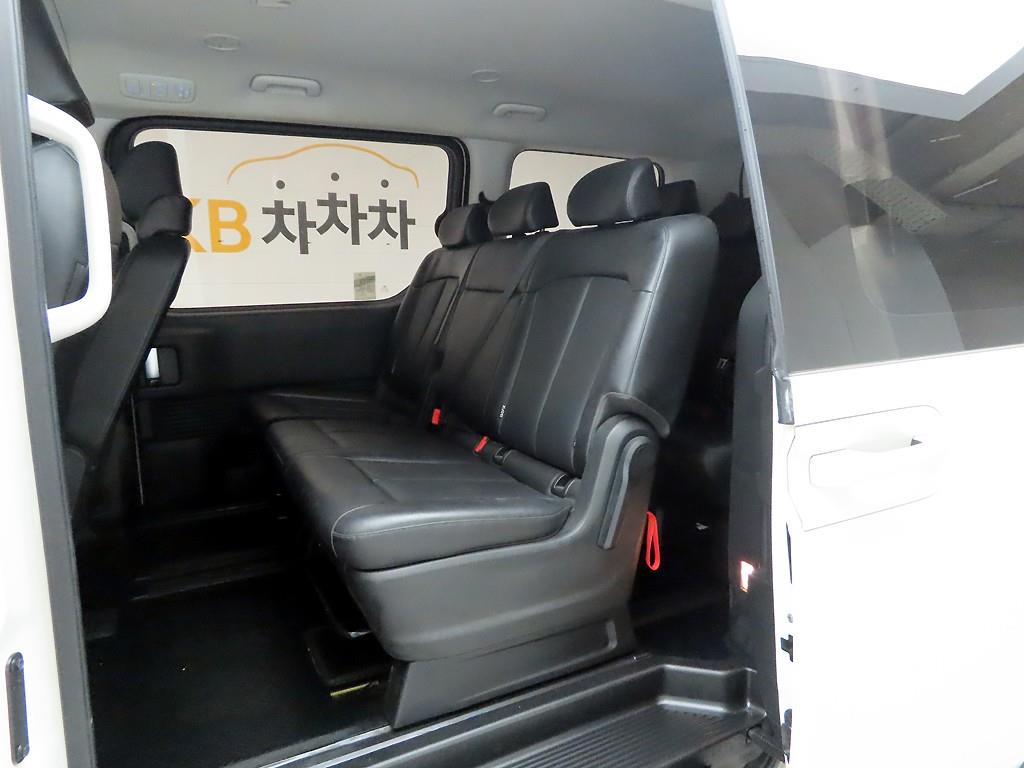 HYUNDAI Staria 2023 Blanco - Importación desde Corea - HF Imports Iquique - Foto 13