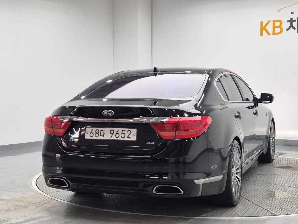 KIA K9 - Vista 3