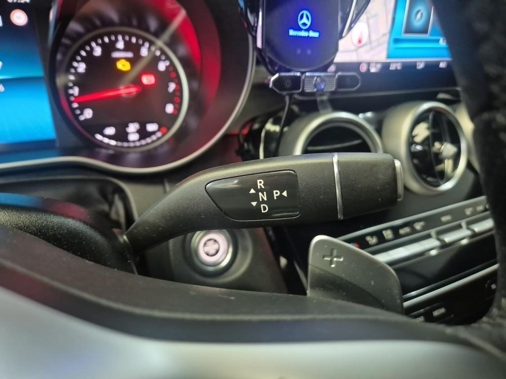 Mercedes Benz C Class - Vista 8