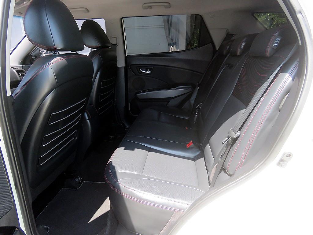 Ssangyong Tivoli - Vista 7