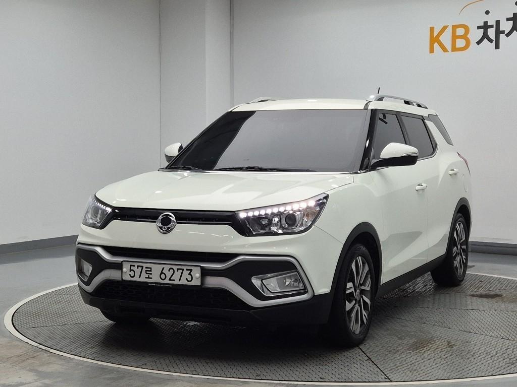 Ssangyong Tivoli 2019 Blanco - Importación desde Corea - HF Imports Iquique - Foto 1
