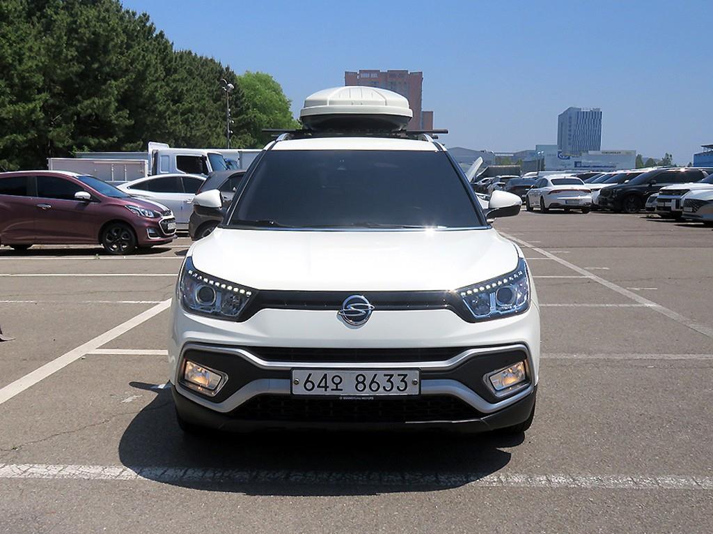 Ssangyong Tivoli 2017 Blanco - Importación desde Corea - HF Imports Iquique - Foto 1