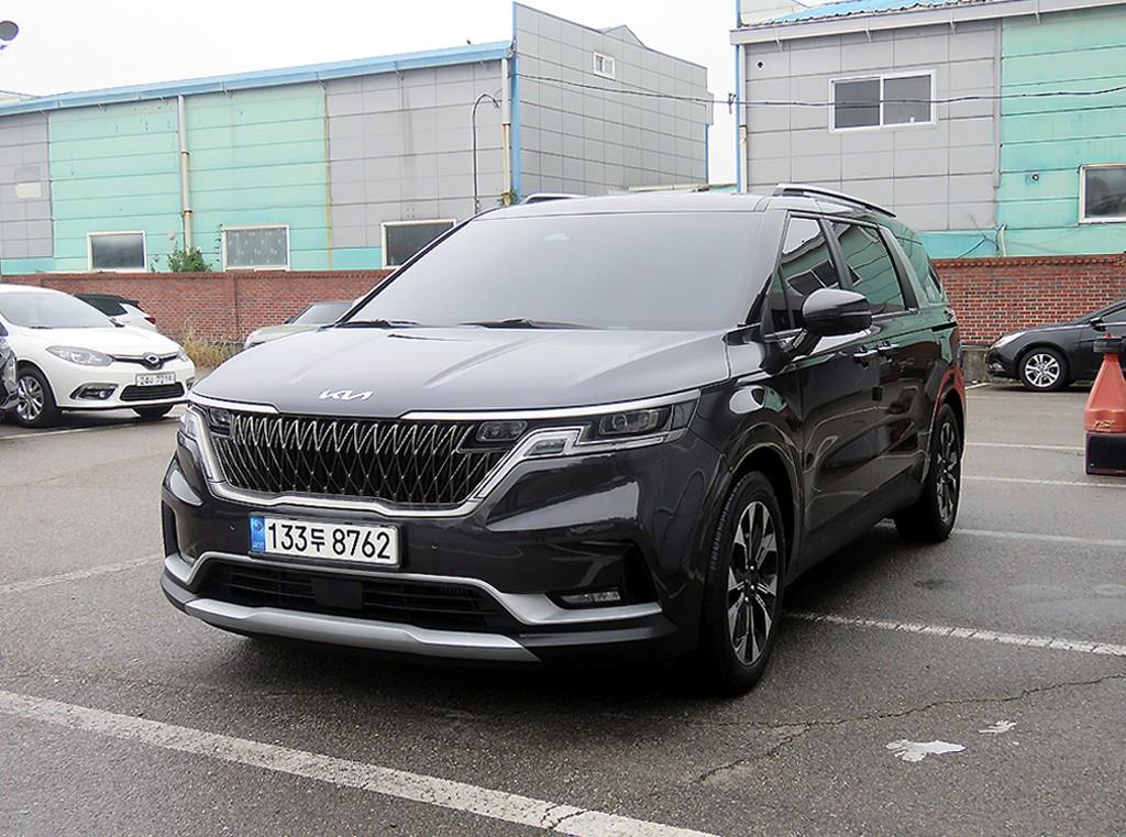 KIA Carnival - Vista 2