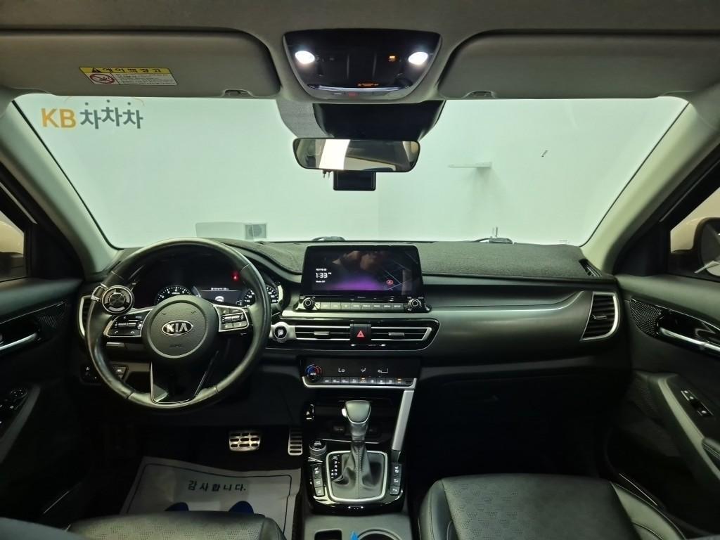 KIA Seltos - Vista 7