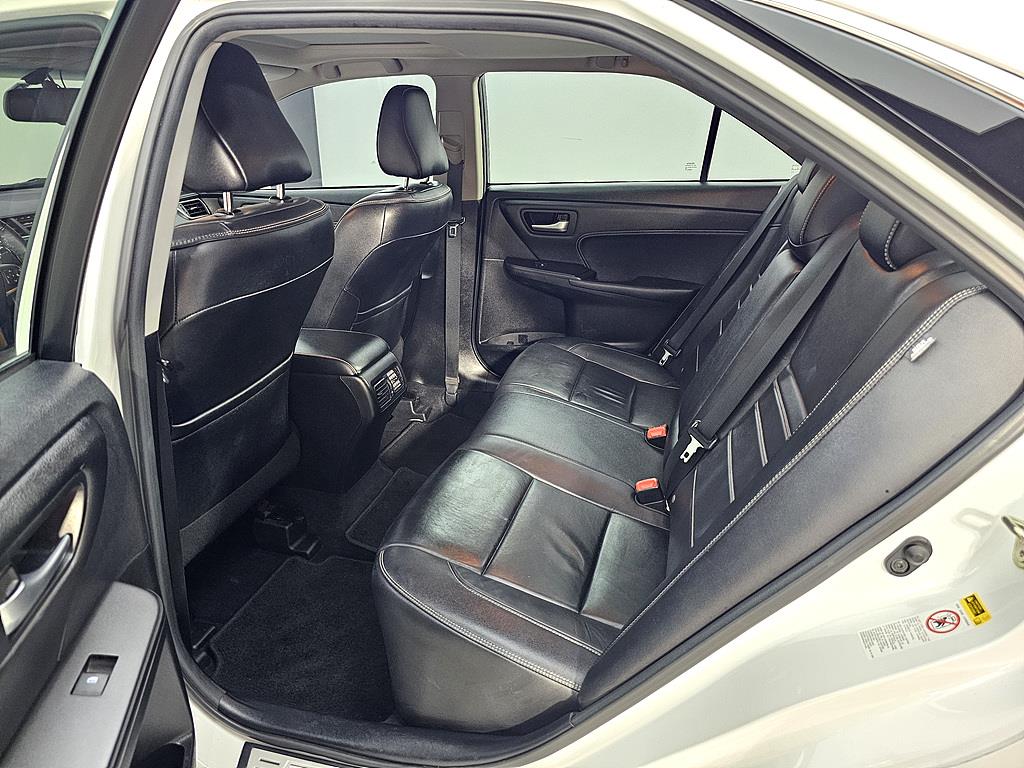 Toyota Camry - Vista 9