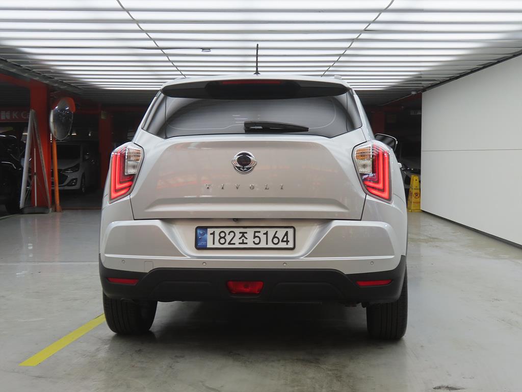 Ssangyong Tivoli - Vista 3