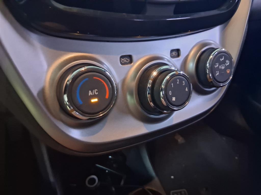 Chevrolet Spark 2018 Blanco - Importación desde Corea - HF Imports Iquique - Foto 13