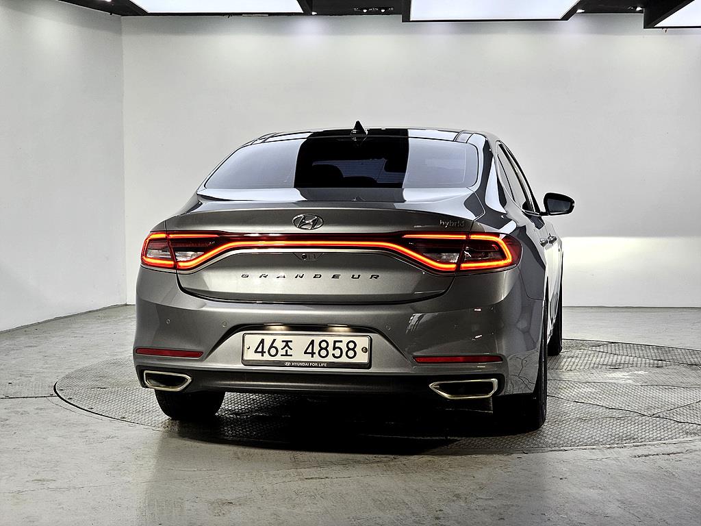 HYUNDAI Grandeur - Vista 3