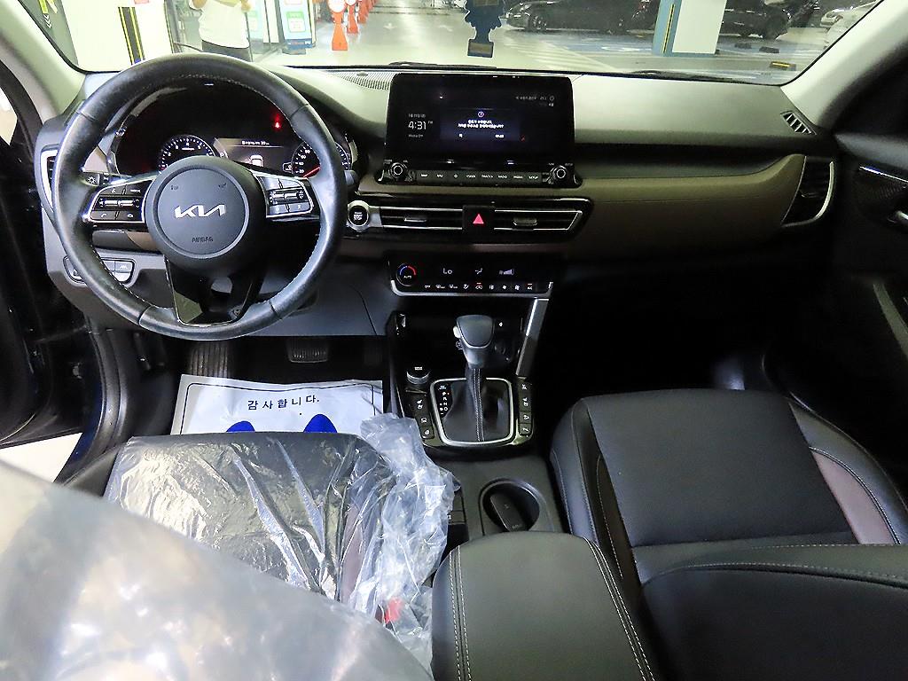KIA Seltos - Vista 10