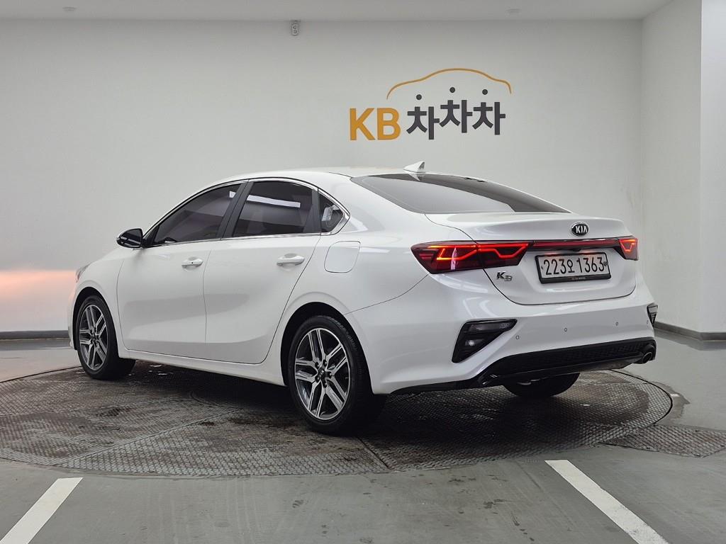 KIA K3 - Vista 3