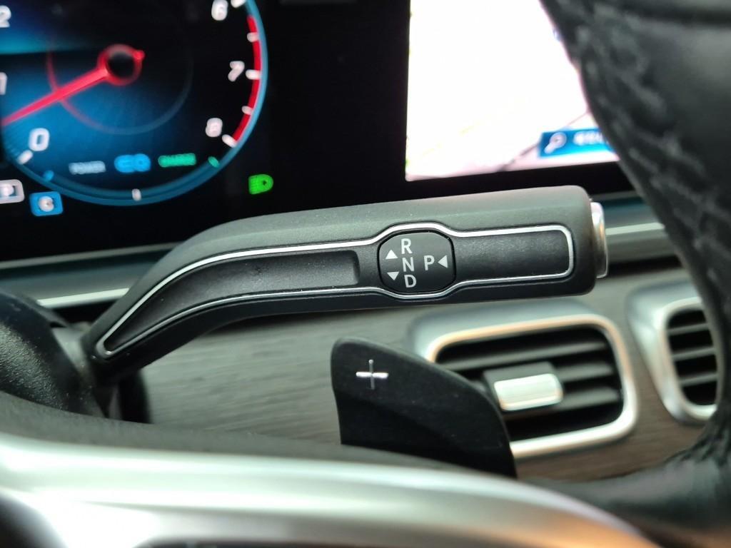 Mercedes Benz GLE Class - Vista 8