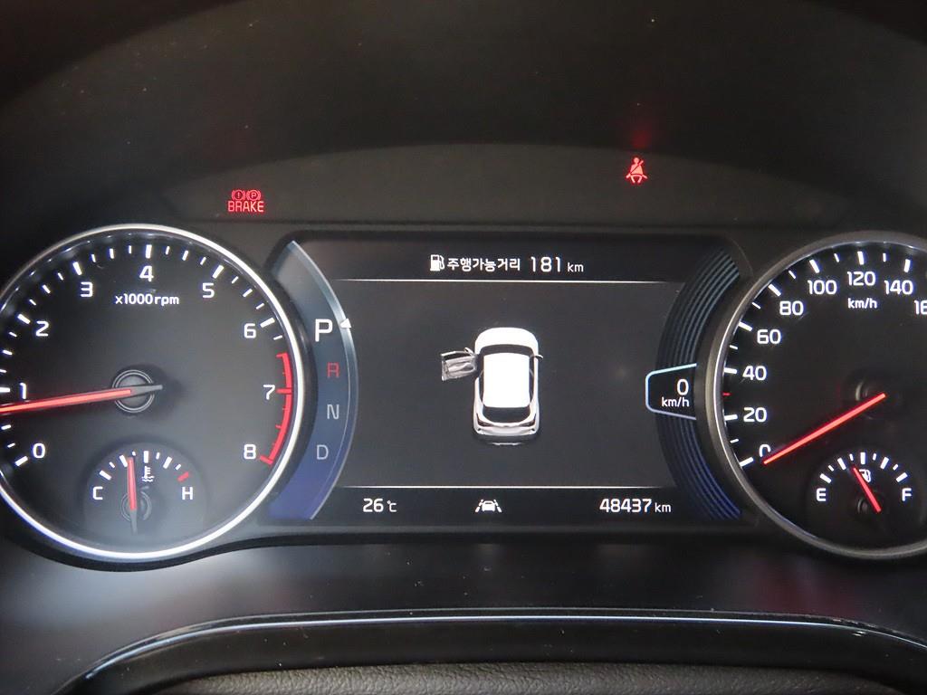 KIA Seltos - Vista 8