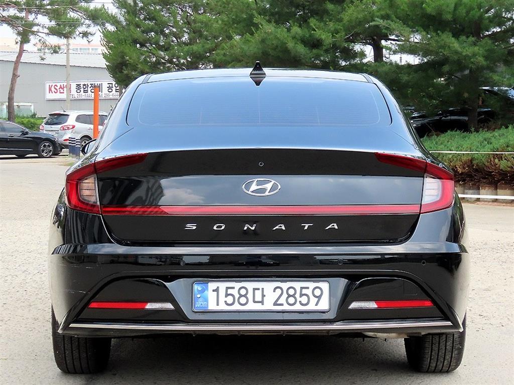 HYUNDAI Sonata - Vista 4
