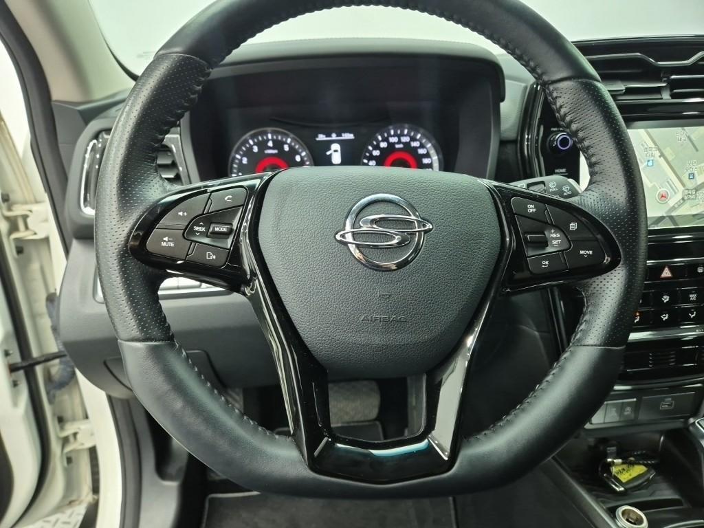 Ssangyong Tivoli - Vista 9