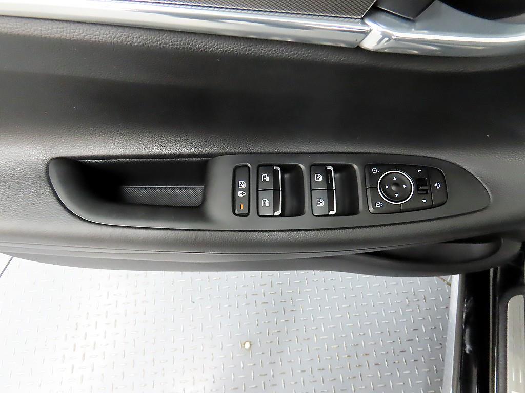 HYUNDAI Grandeur - Vista 11