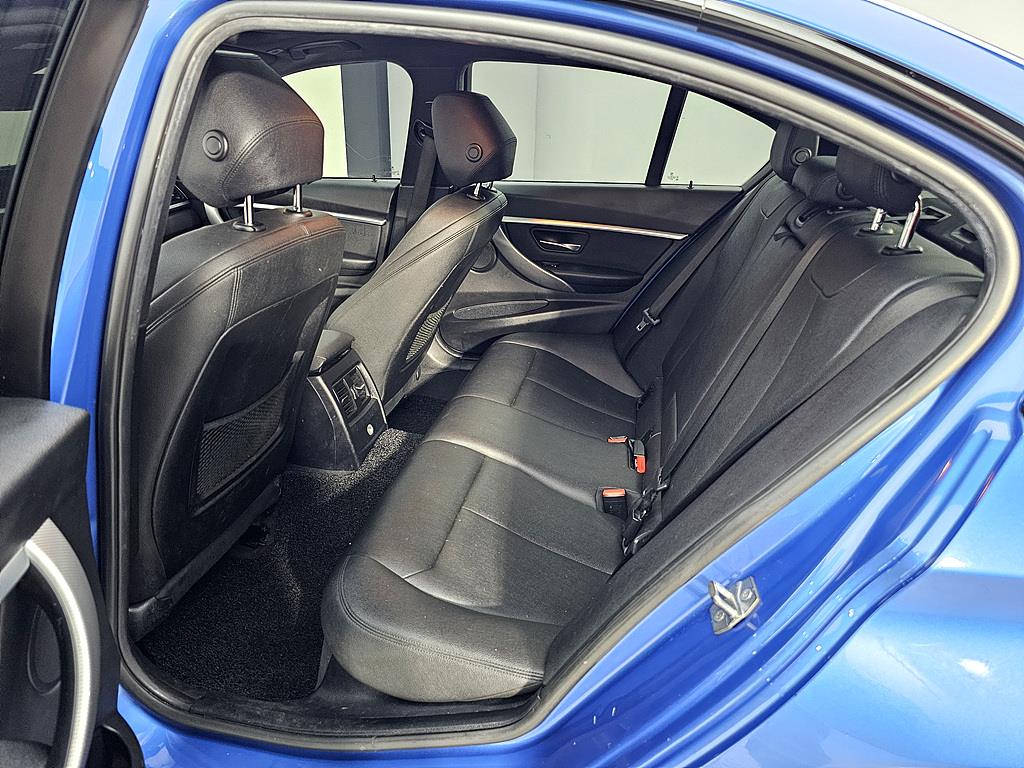 BMW 3 series - Vista 9