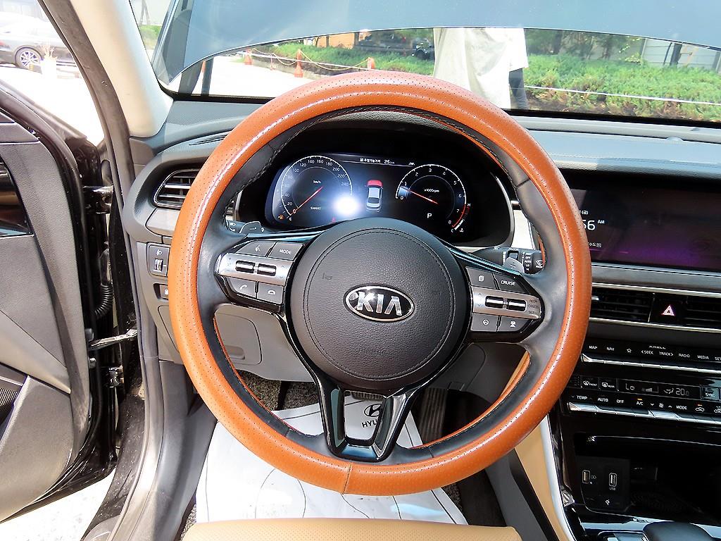 KIA K7 - Vista 8