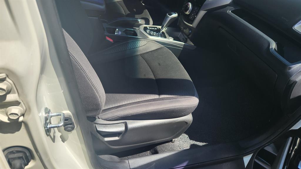 Ssangyong Tivoli 2017 Blanco - Importación desde Corea - HF Imports Iquique - Foto 13