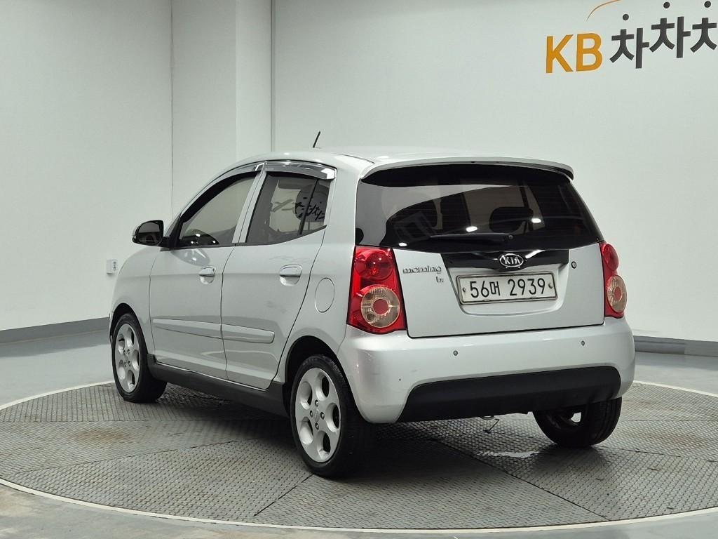 KIA Morning - Vista 4