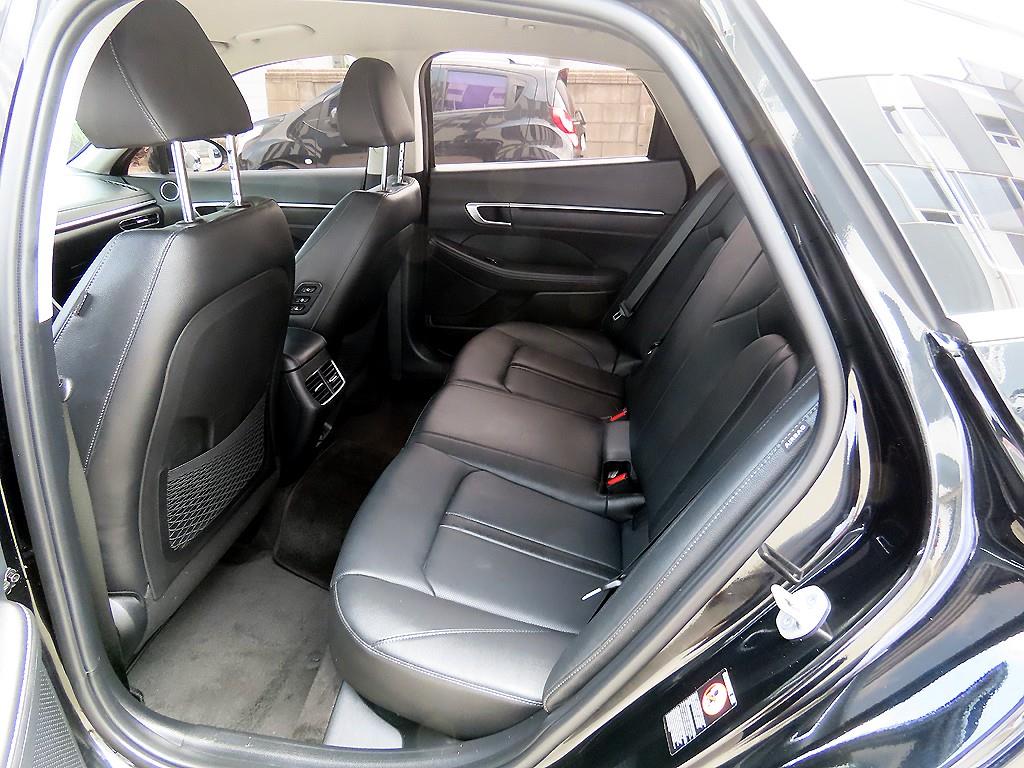 HYUNDAI Sonata - Vista 6