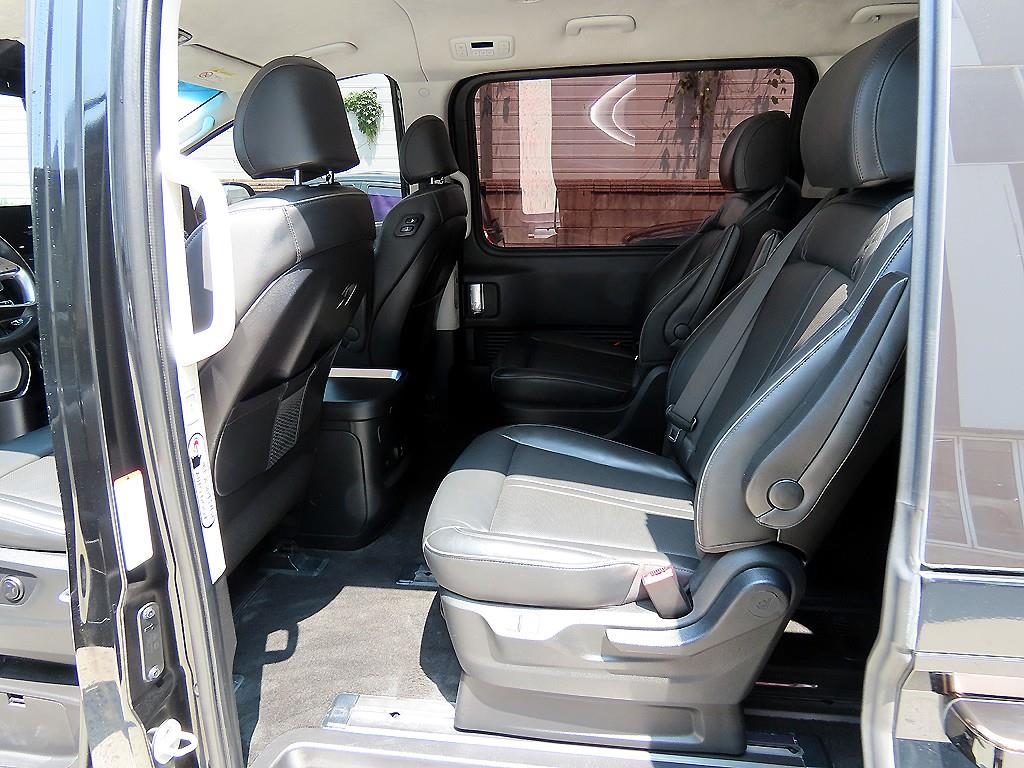 HYUNDAI Staria - Vista 6