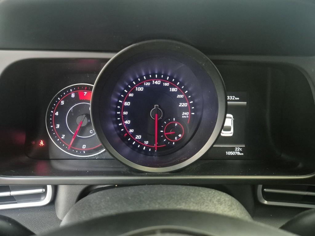 HYUNDAI Avante - Vista 6