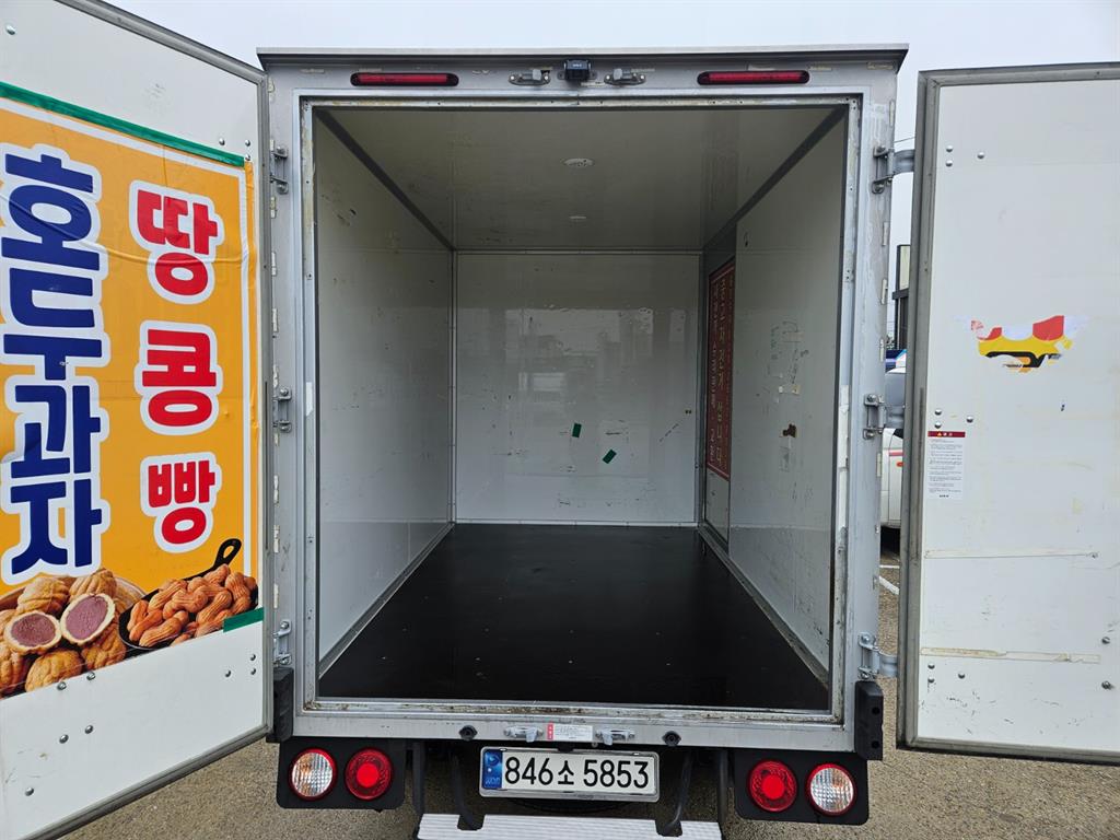 Small Truck Normal Box(High Deck) - Vista 12